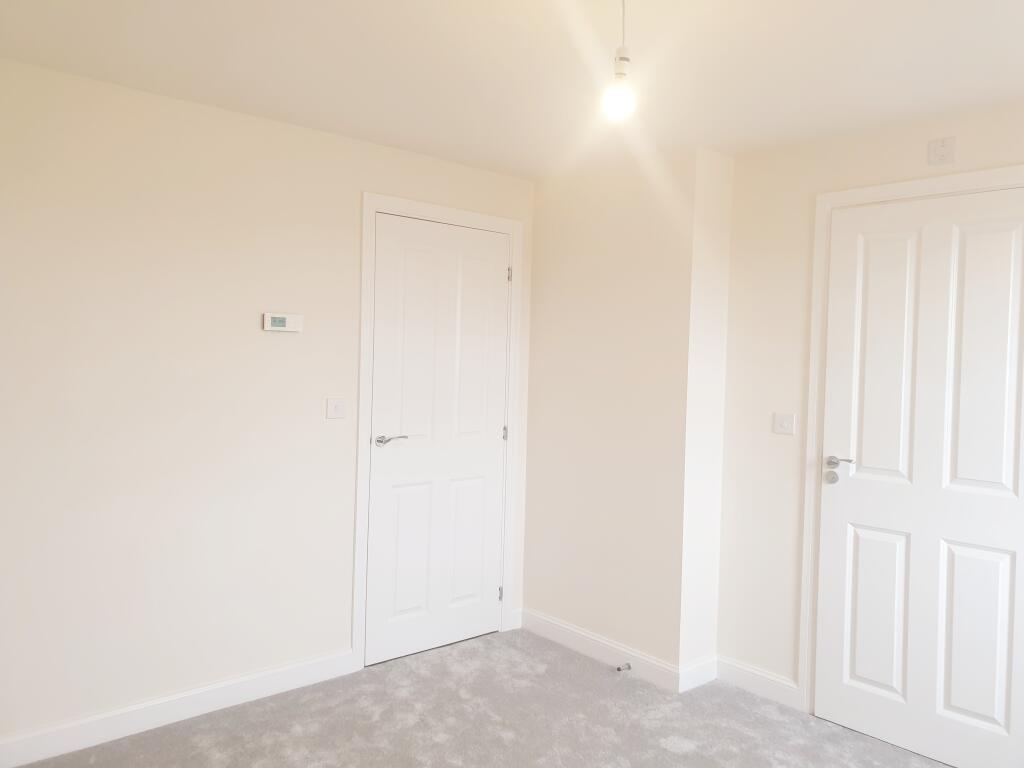 House in Hemel Hempstead - More