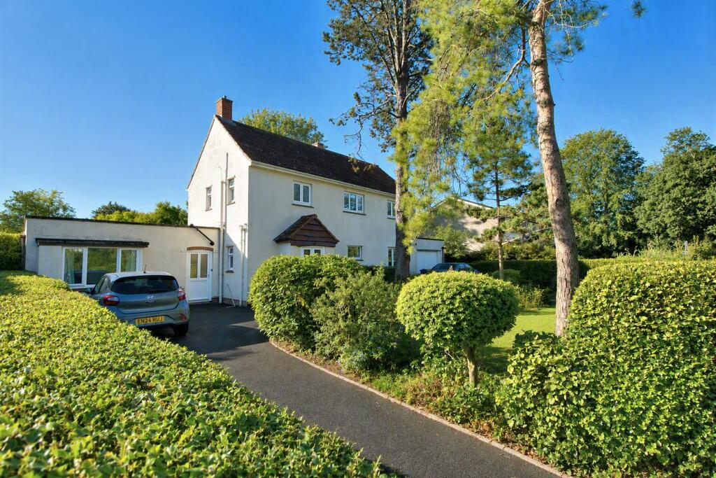 House in Thornbury, Lower Morton