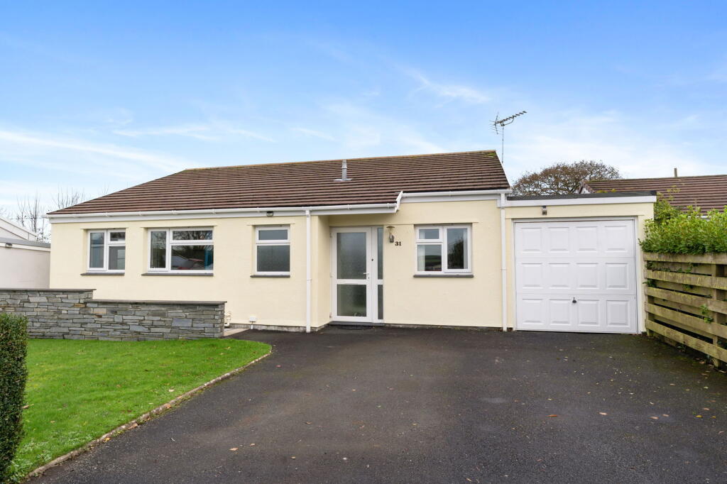 3-bed bungalow on 31, Valley View, St Teath PL30, £325,000