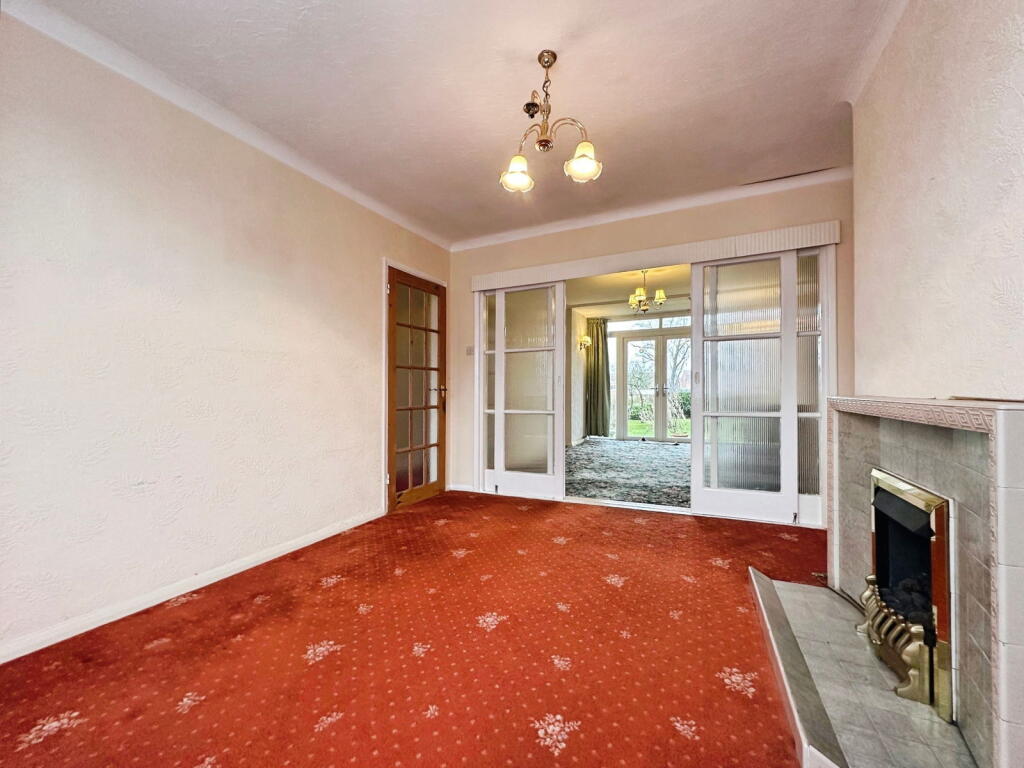 Birches Park Road, Codsall, Wolverhampton, WV8 2DT - View 4