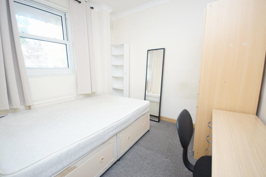 Apartment in London - View 3