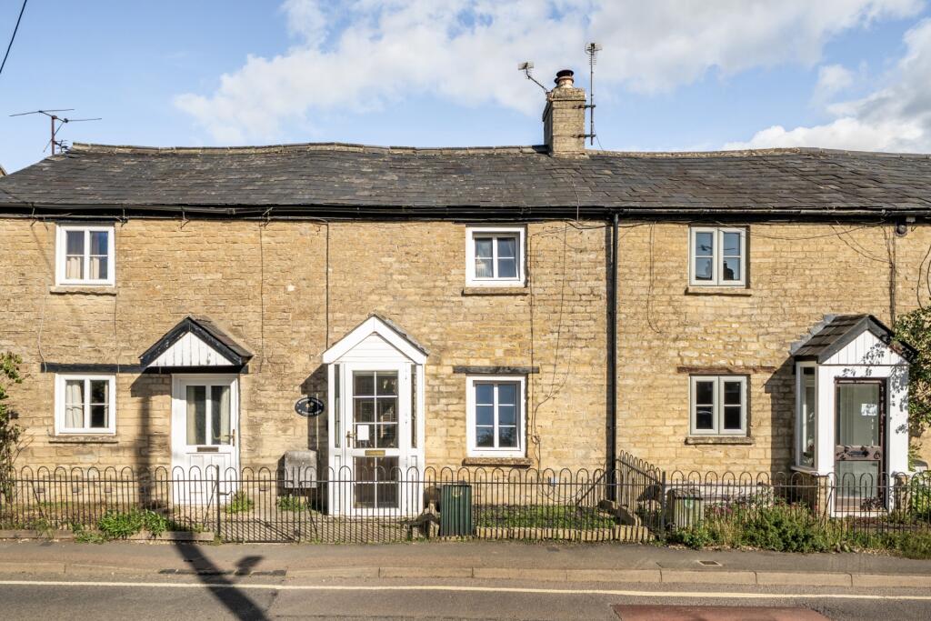 Main image of property: Station Road, Brize Norton, Carterton, Oxfordshire, OX18