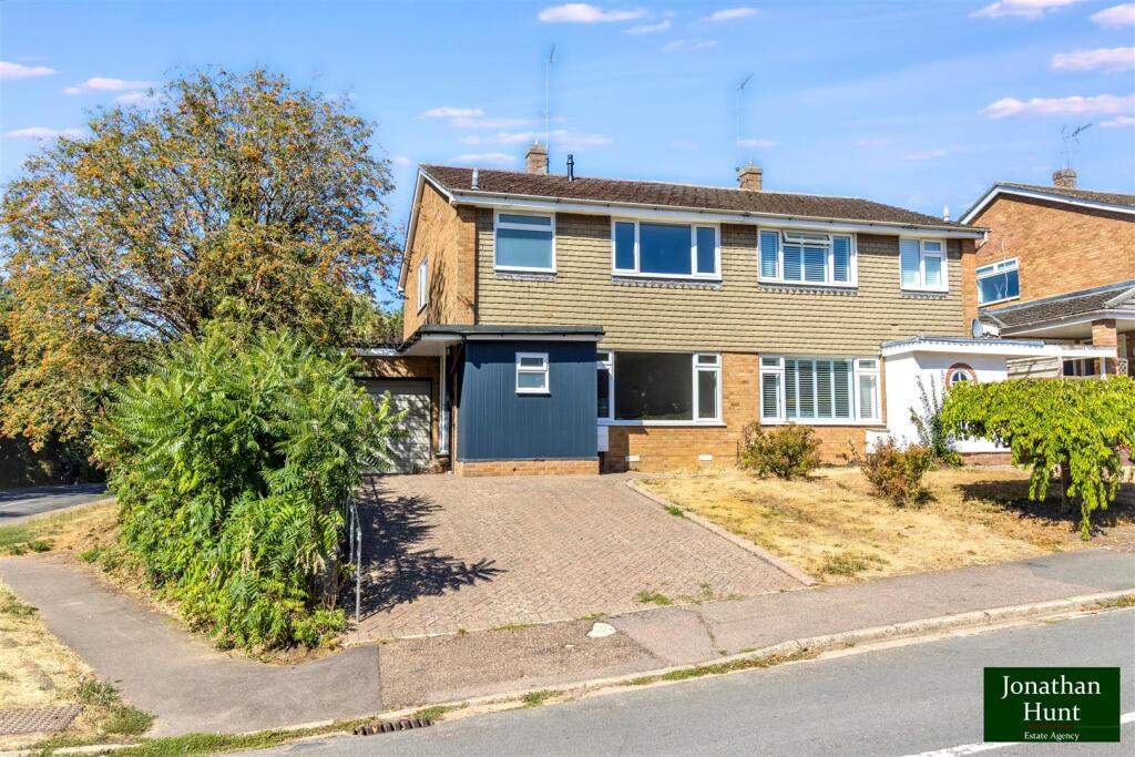 House in Stevenage - View 2