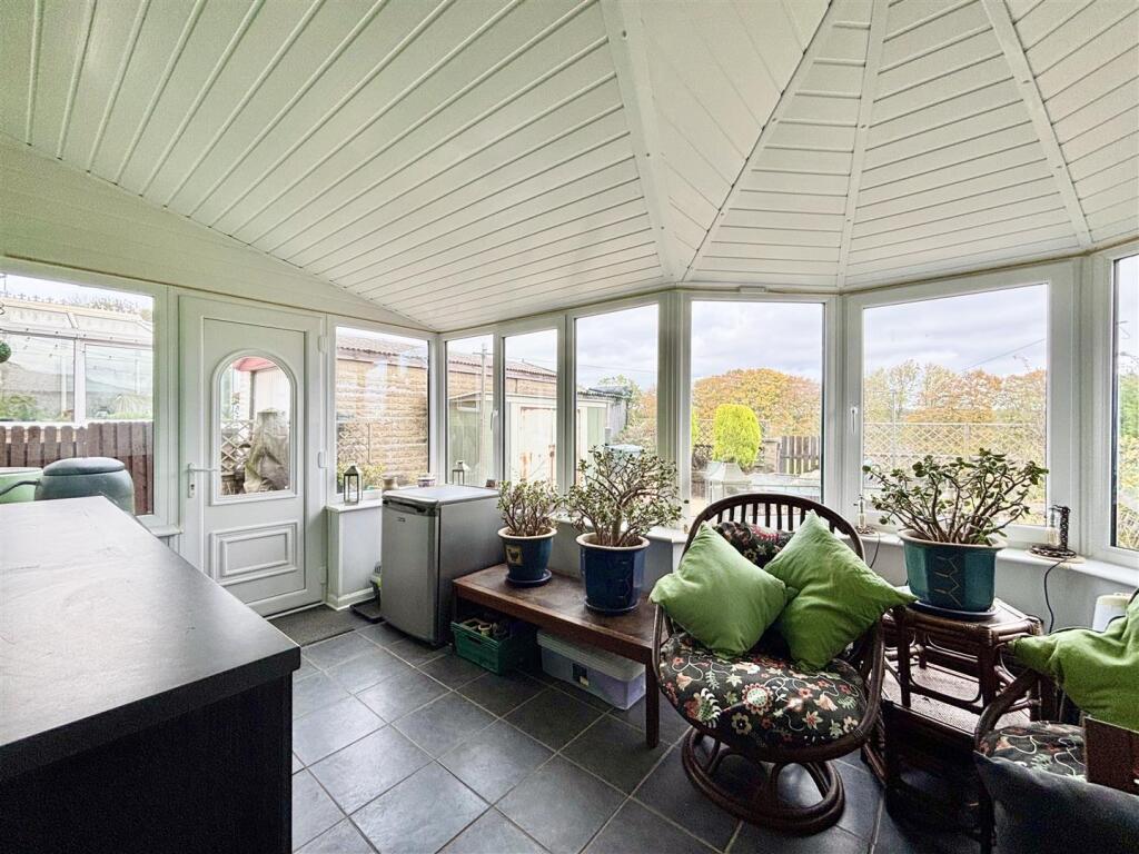 Additional image 9 of Hunters Park Avenue, Clayton, Bradford