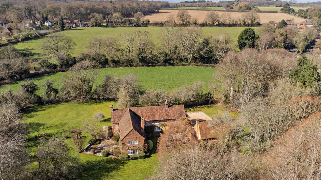 Park Corner, Nettlebed, Henley-on-Thames, Oxfordshire - View 2