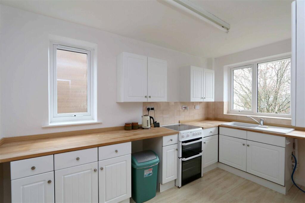 Mountwood Lodge, Shore Road, Ainsdale, PR8 2RB - View 2