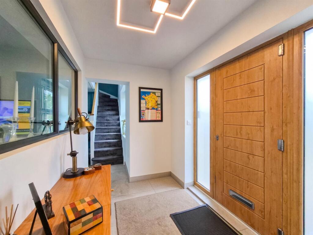 House in Southend-on-Sea - View 4
