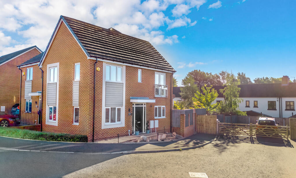 Main image of property: Paravane Close, Newton-Le-Willows, Merseyside