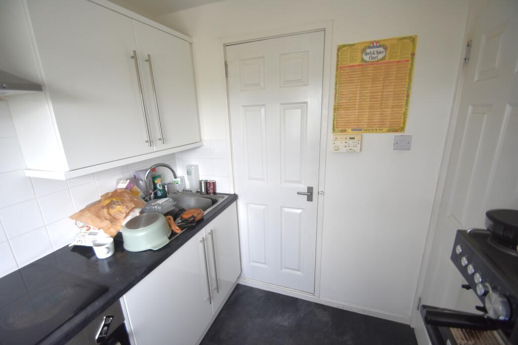 Apartment in East Kilbride, Whitemoss, The Village - More