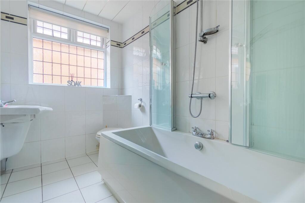 Alexander Drive, Milnrow, Rochdale, Greater Manchester, OL16 photo 4