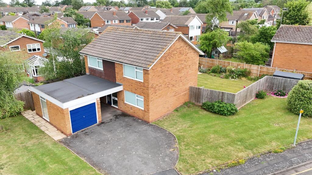 House in Stratford-on-Avon, Stratford-upon-Avon - View 3