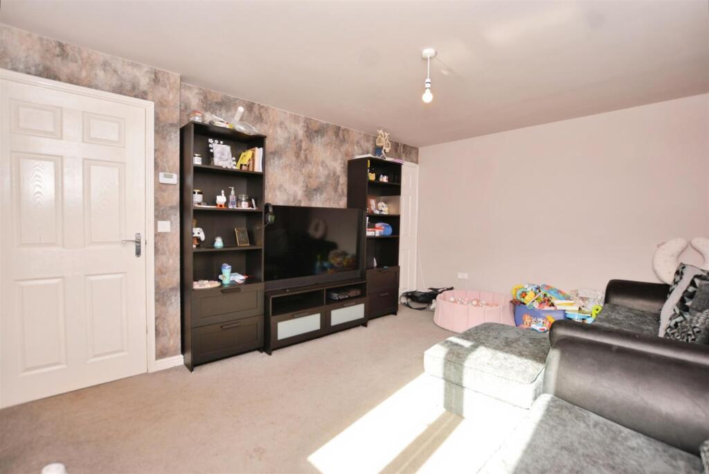 House in Doncaster - View 3