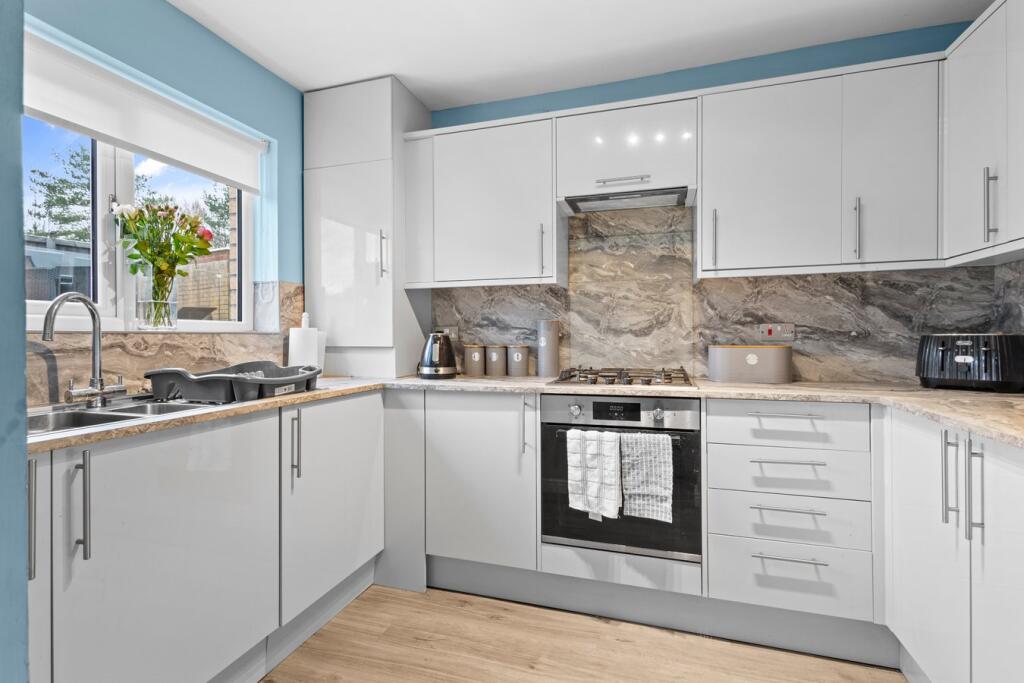 Dalwhinnie Court, Lawthorn, Irvine, KA11 photo 4