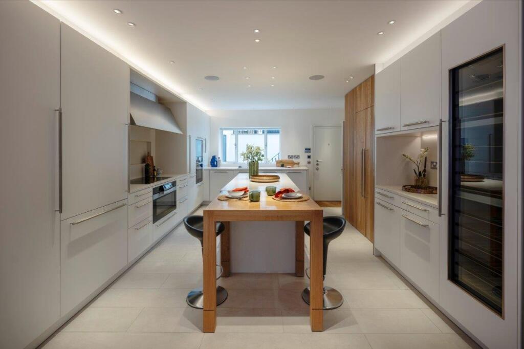 Marlborough Place photo 4