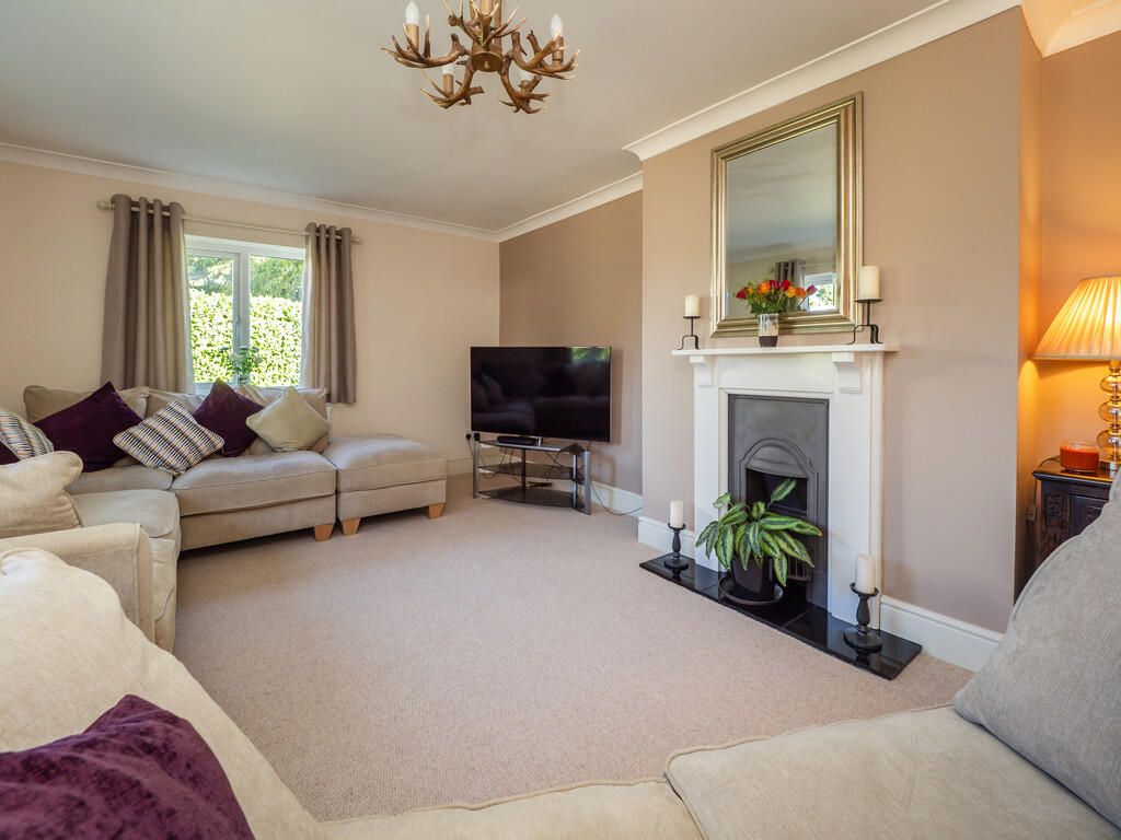 Chain Free Bungalow, Tittleshall photo 4