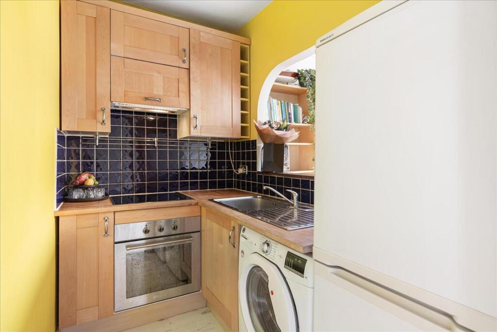 Apartment in London, West Kensington - View 5
