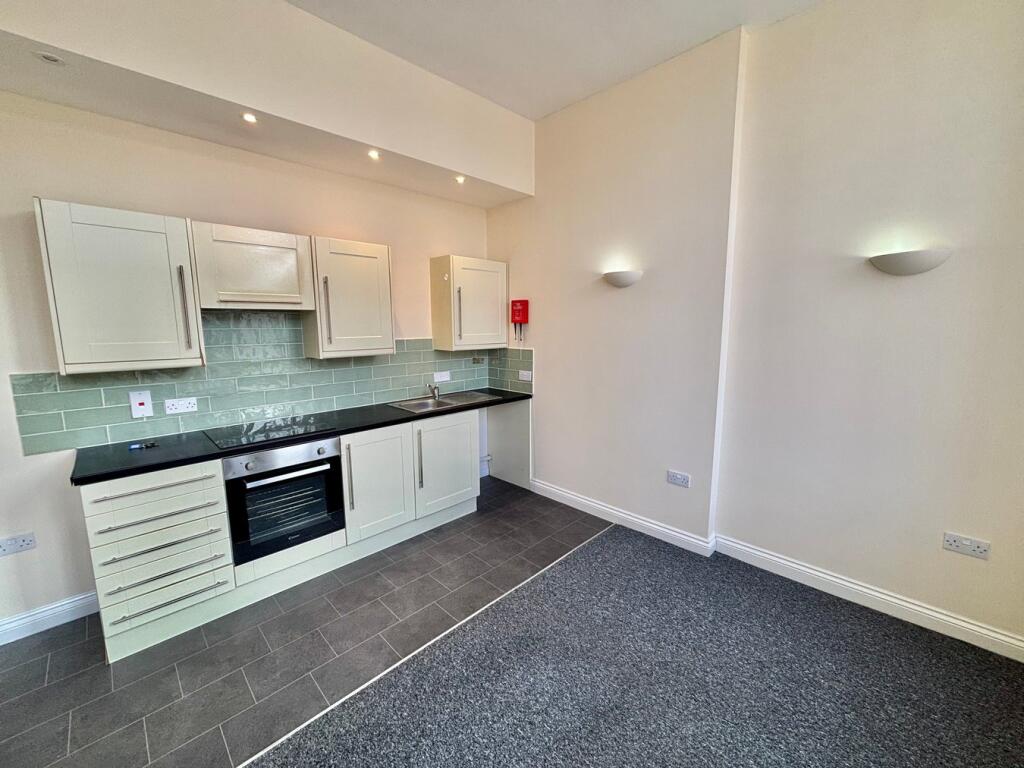 Additional image 2 of 8 Sherborne Road, Yeovil, BA21