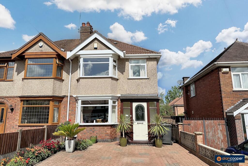 3-bed semi-detached on Plough Hill Road, Nuneaton, CV10 9NY, £250,000