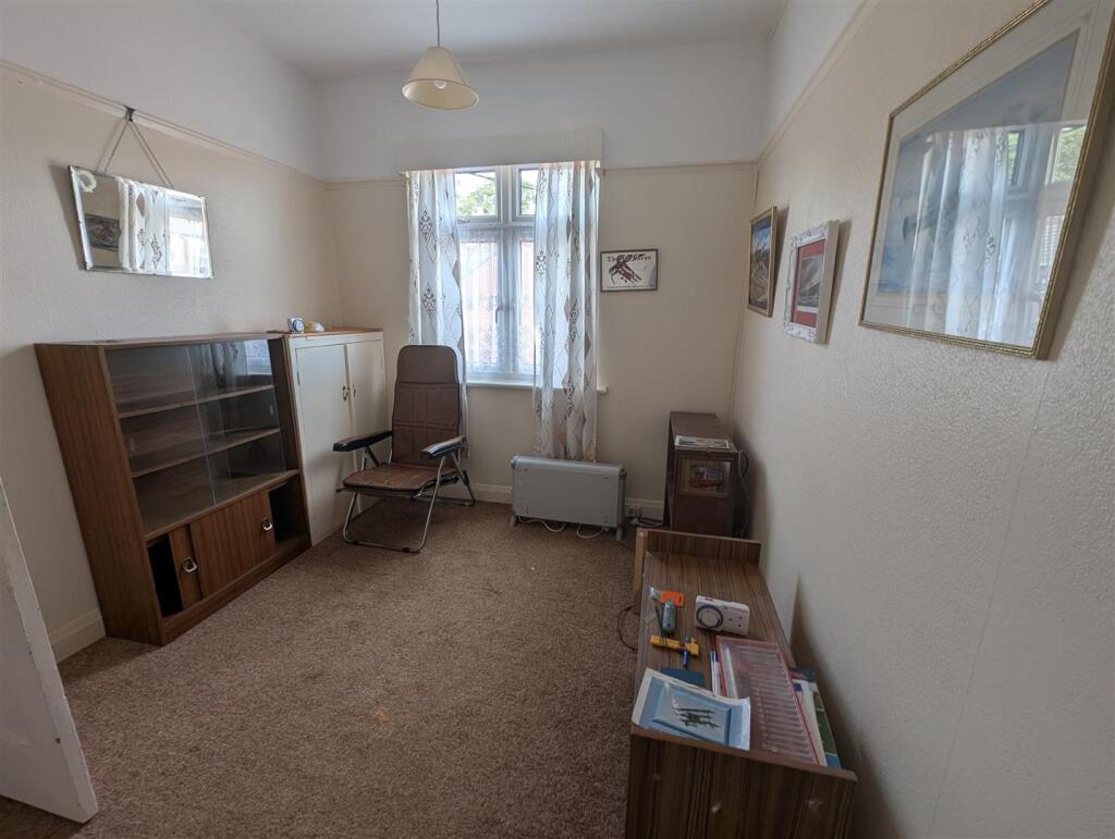 House in Darlington - More