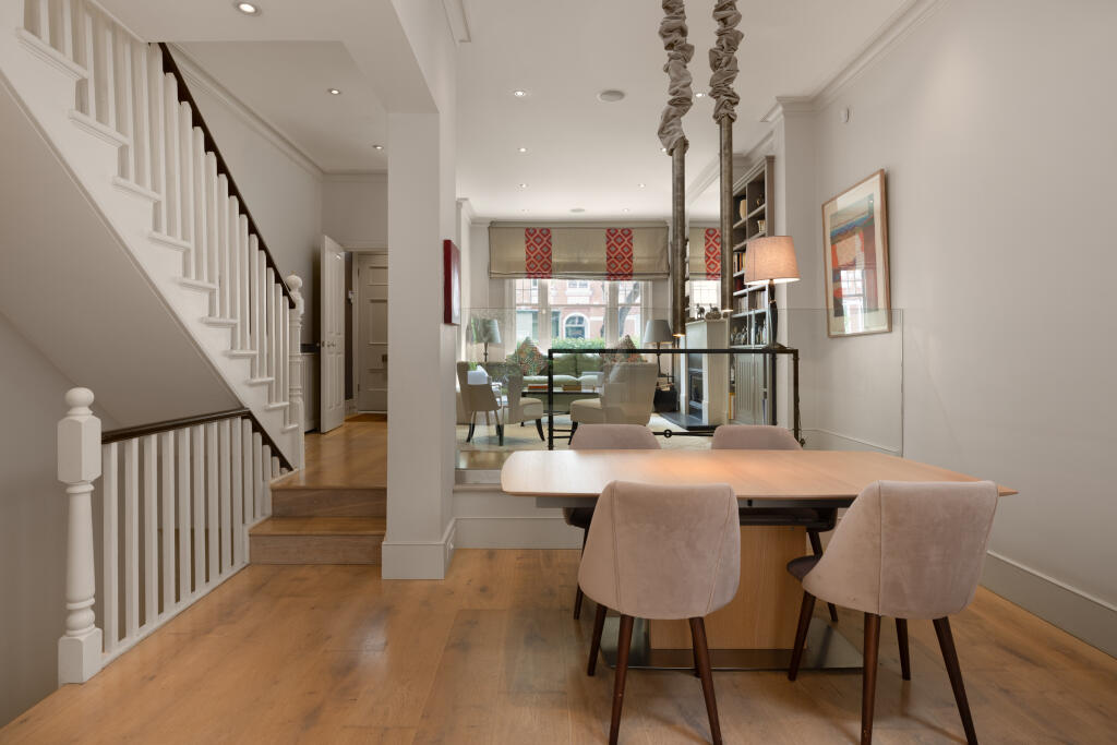 House in London - View 3