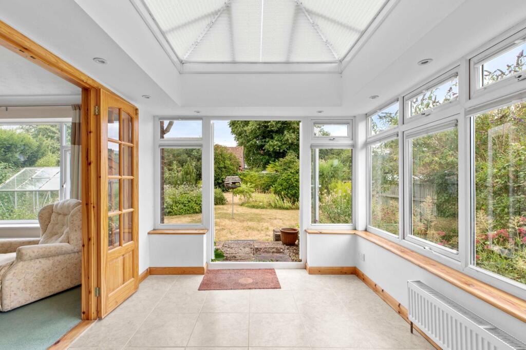 House in Hemel Hempstead - More