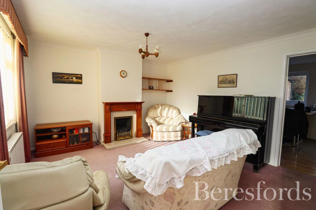 Church Avenue, Broomfield, CM1 photo 2