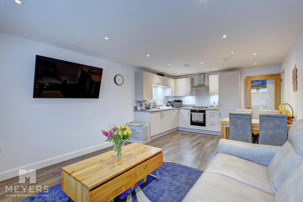 Apartment in Bournemouth - View 2