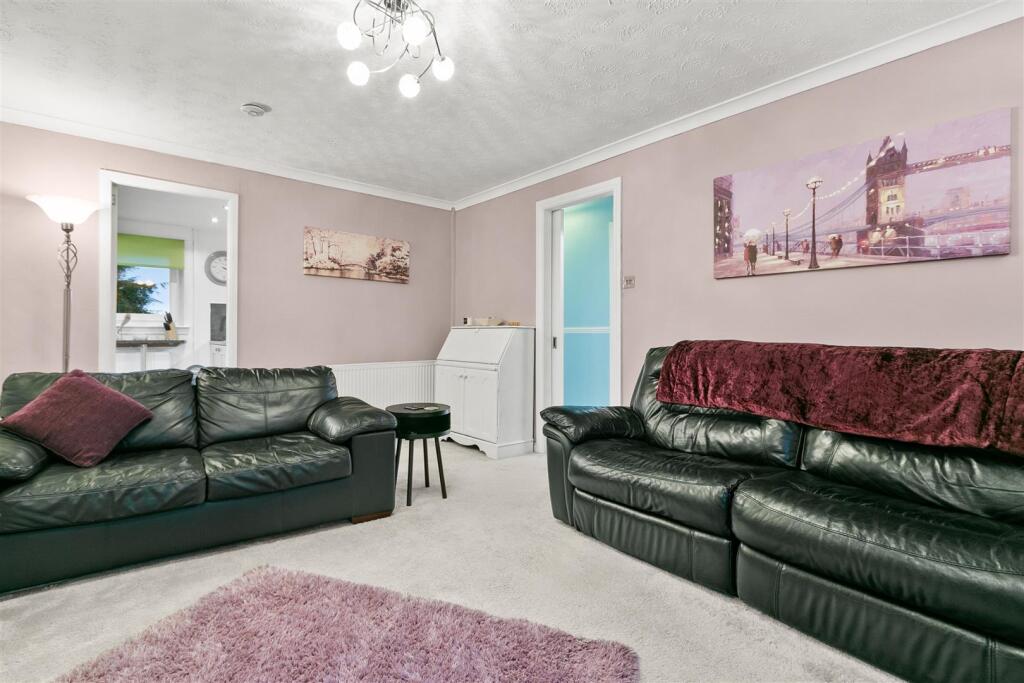 Murroch Crescent, Alexandria photo 4