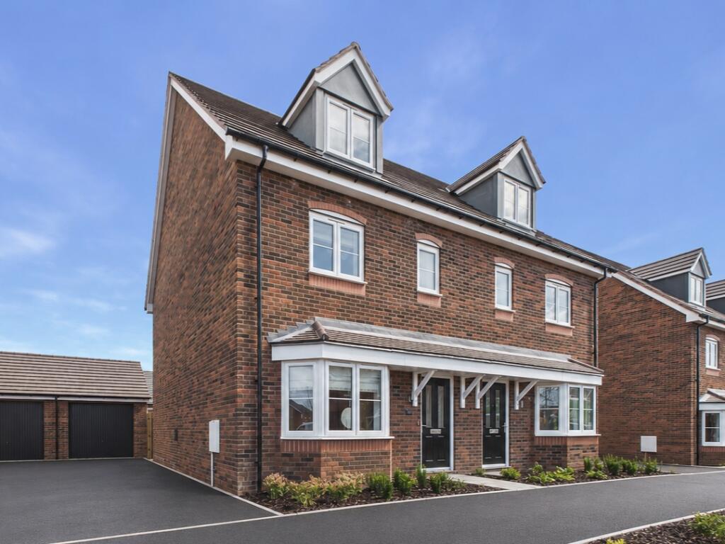 4-bed semi-detached on 96 The Green, Claphill Lane, Rushwick, Worcestershire, WR2, £400,000