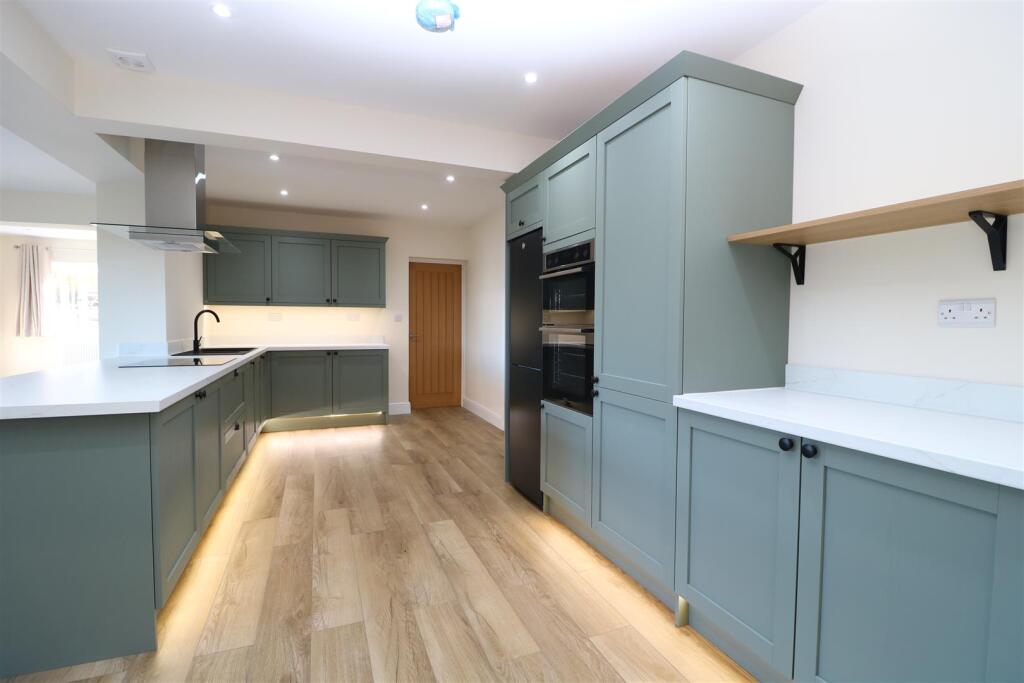 House in Swindon - View 3