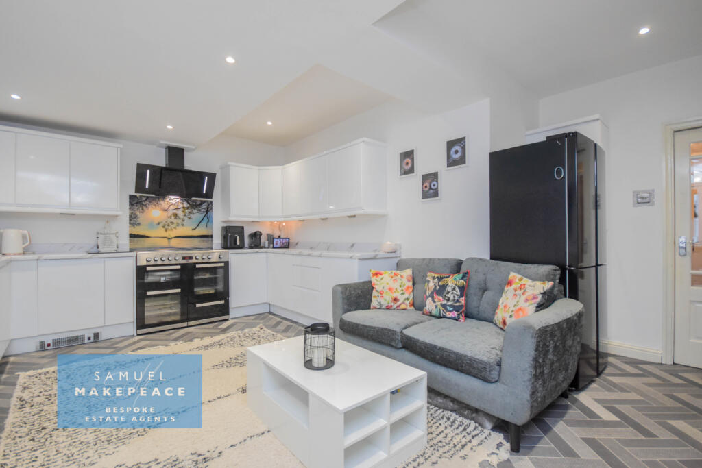 Clive Road, Wolstanton, Newcastle-Under-Lyme photo 4