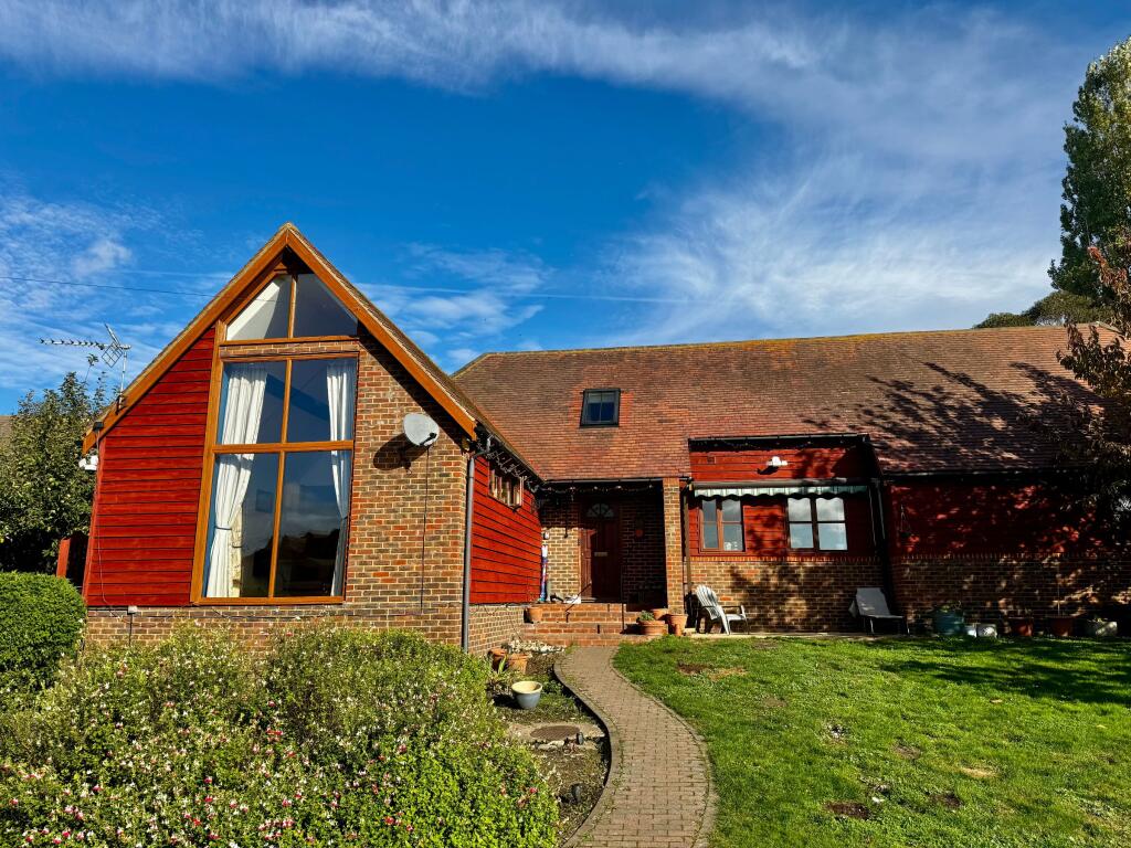 Main image of property: Apsley Bungalow, The Street, Boughton-under-Blean, Faversham