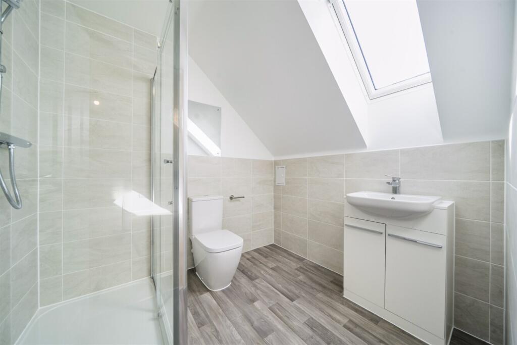 House in Hemel Hempstead - More