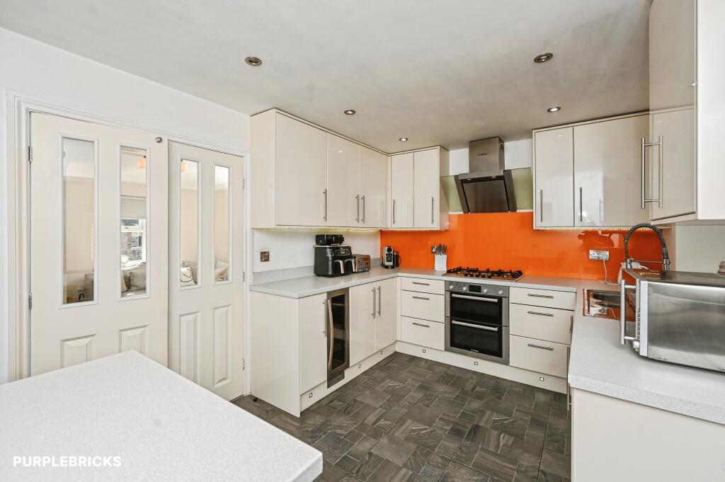 House in Wigan, Greater Manchester - More