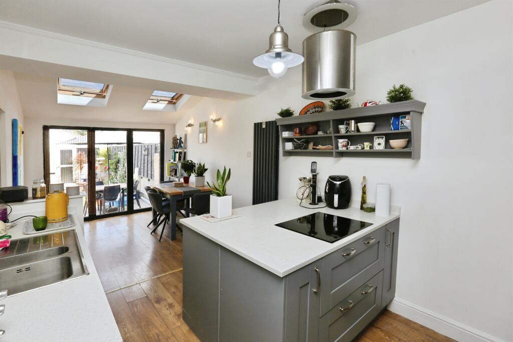House in Gosport, Hampshire - View 3