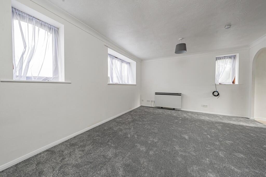 Bullrush Grove, Uxbridge photo 2