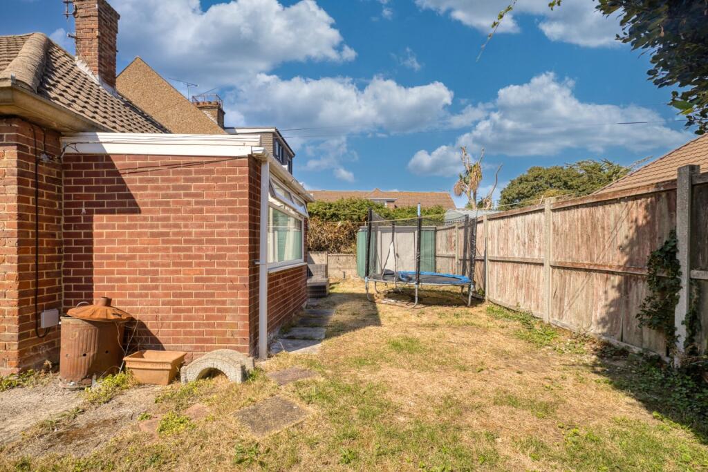 House in Canterbury - View 4