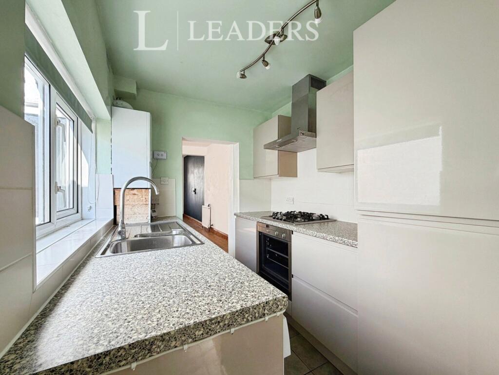 House in Portsmouth - View 3