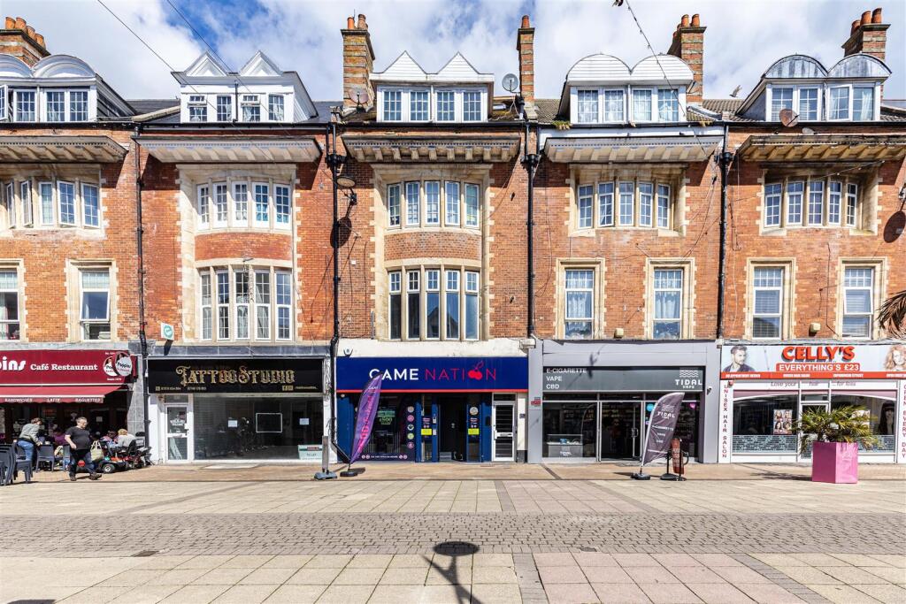 Apartment in Bournemouth, Boscombe - View 2