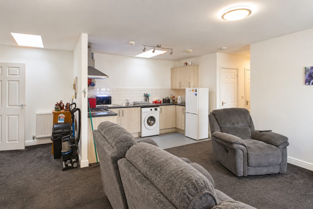 Apartment in Plymouth - View 2