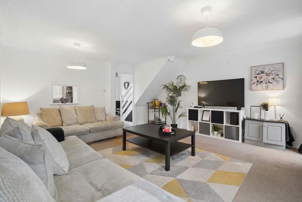 Windrush Close, Grove, OX12 photo 3