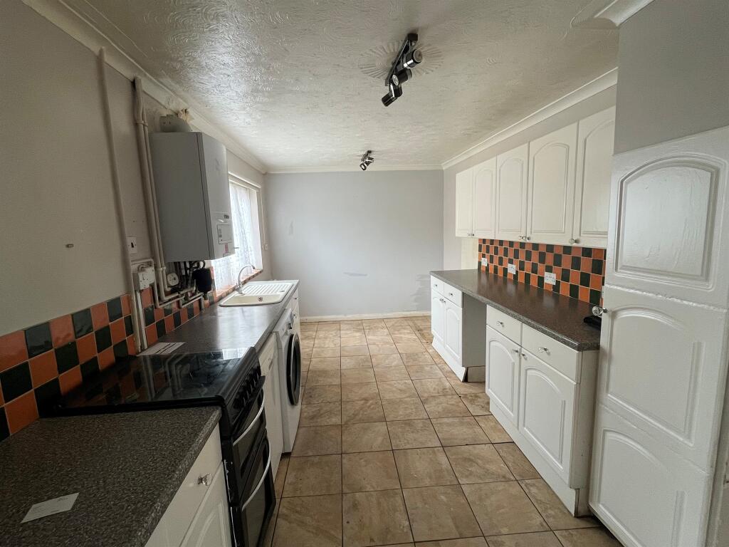 House in Portsmouth - View 3