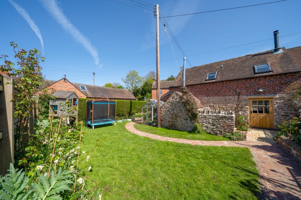 High Street, Stottesdon, DY14 photo 4