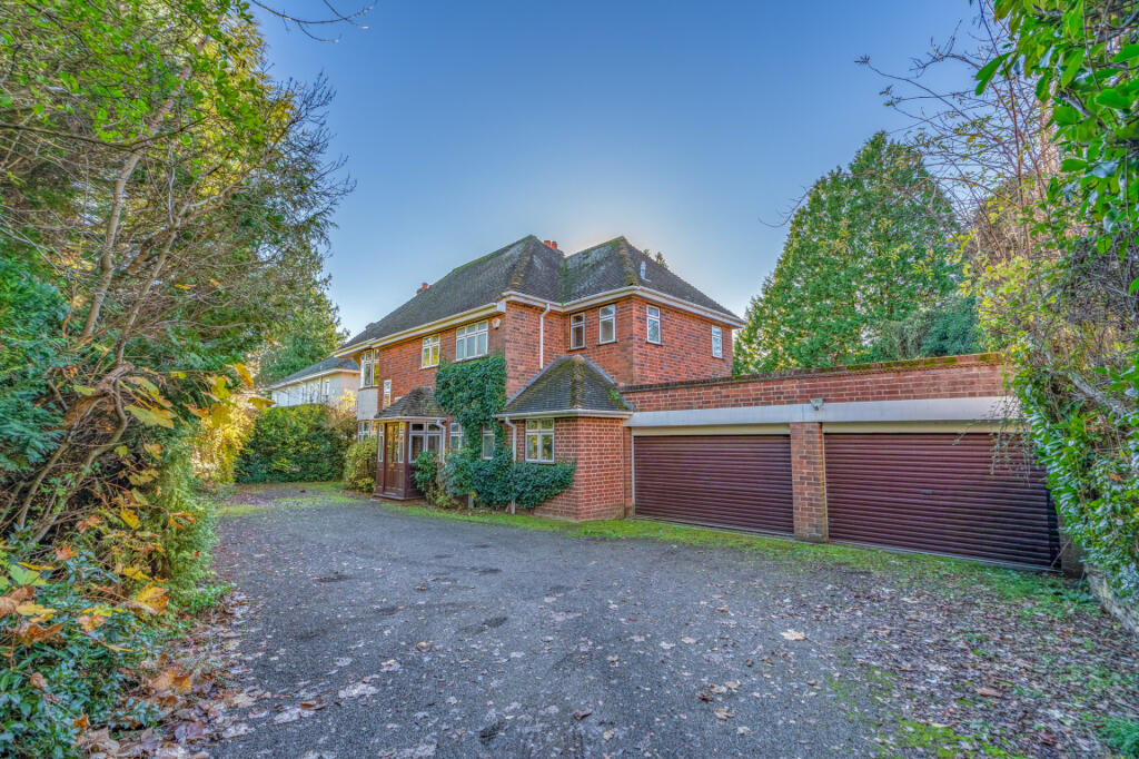 5-bed detached on Whittington Road, Worcester, £795,000