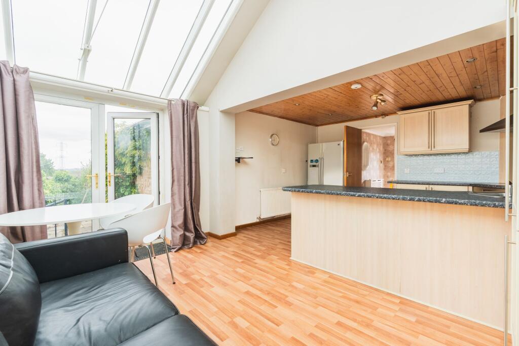 House in Sheffield, South Yorkshire - More