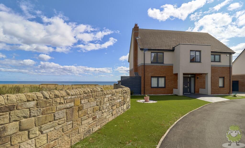 Main image of property: 28 Range View, Whitburn, Sunderland