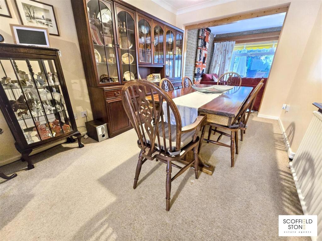 House in South Derbyshire, Hilton - More
