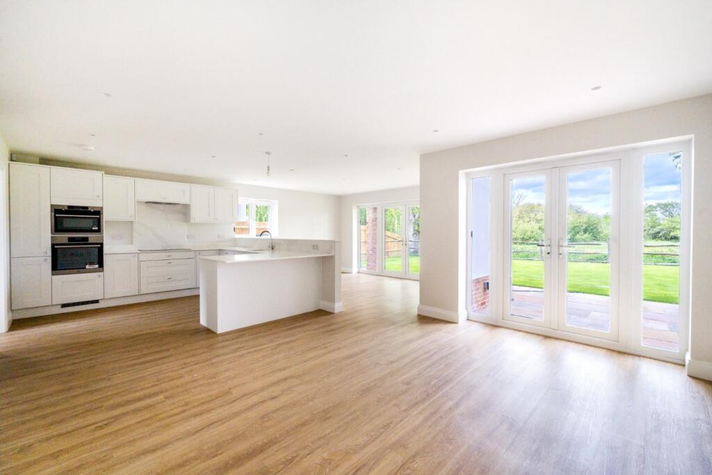 House in Britford, Petersfinger, Clarendon Park - View 3