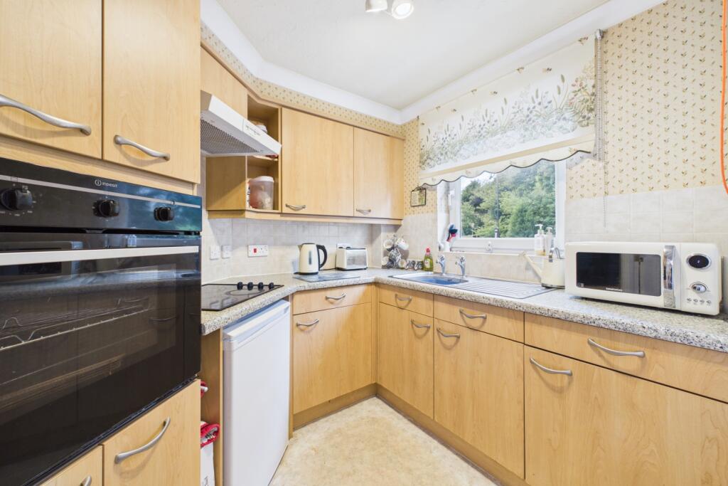Apartment in Sheffield, South Yorkshire - More