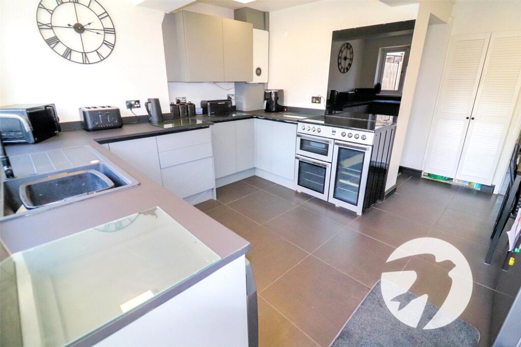 House in London - View 5